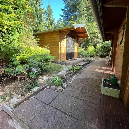 بيت للعطل Pur, Haus Mit Grossen Garten Am Wald Langendorf (Lower Saxony)